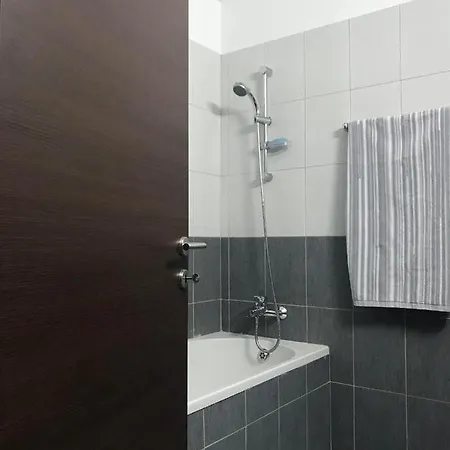 54m2 One Bedroom Flat, 