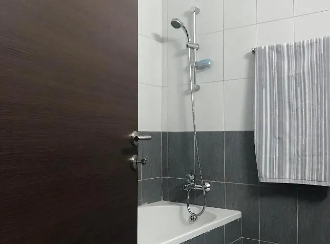 54m2 One Bedroom Flat, 