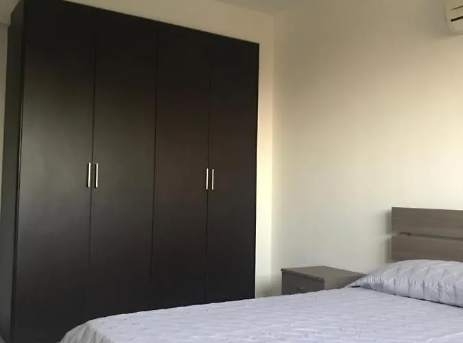 54m2 One Bedroom Flat, 